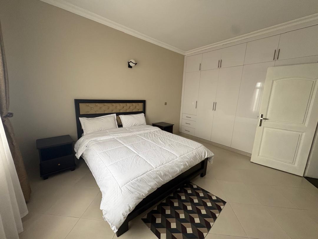 3-bedroom fully furnished apartment in Kololo